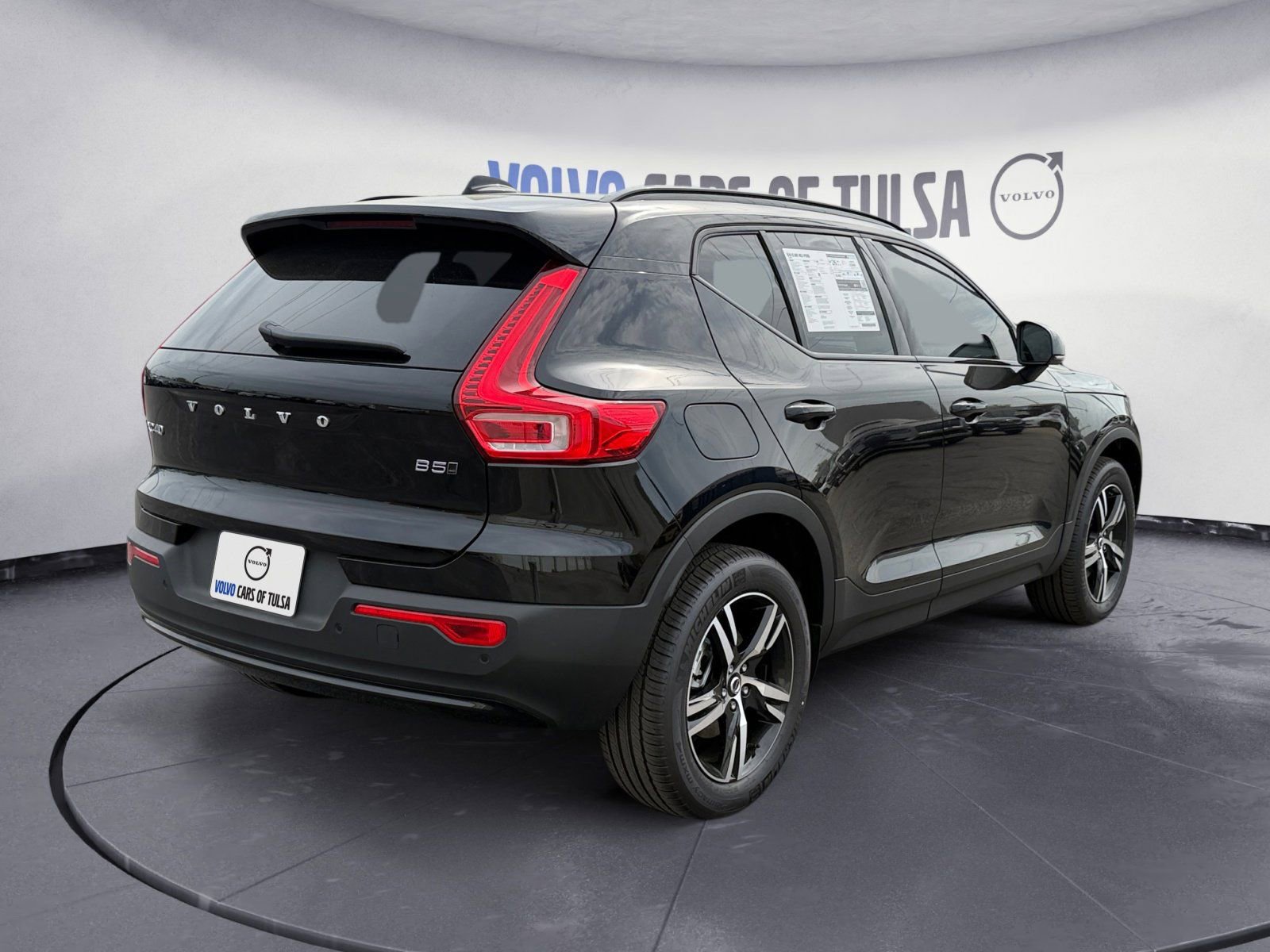 New 2026 Volvo XC40 B5 Core image 5