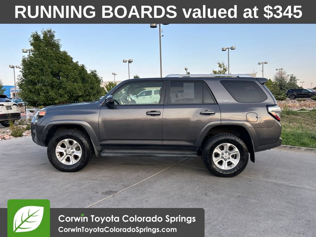 Used 2017 Toyota 4Runner SR5 AWD/4WD image 4
