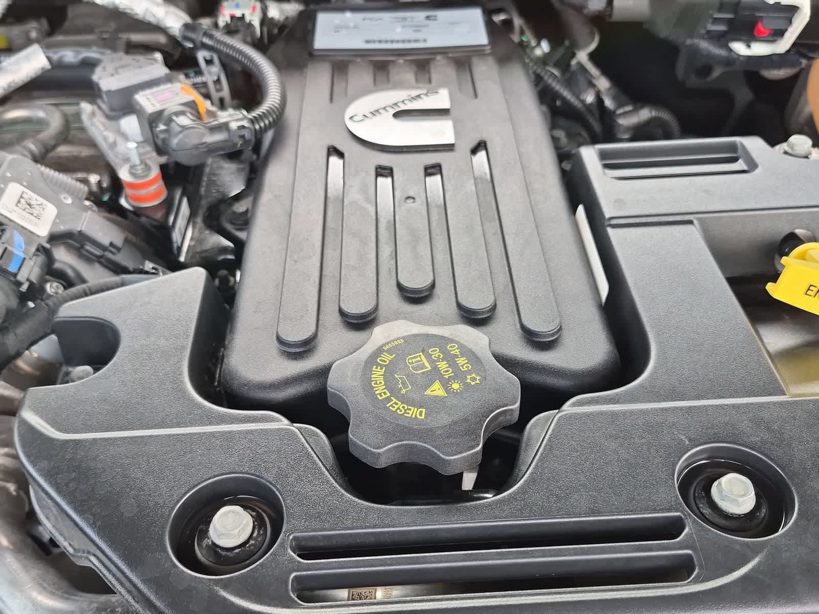 New 2026 RAM 2500 Laramie AWD/4WD image 13