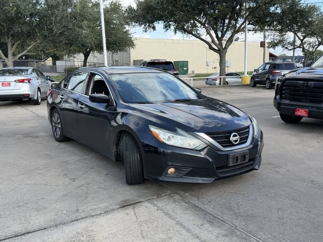 Used 2017 Nissan Altima 2.5 SV FWD image 3