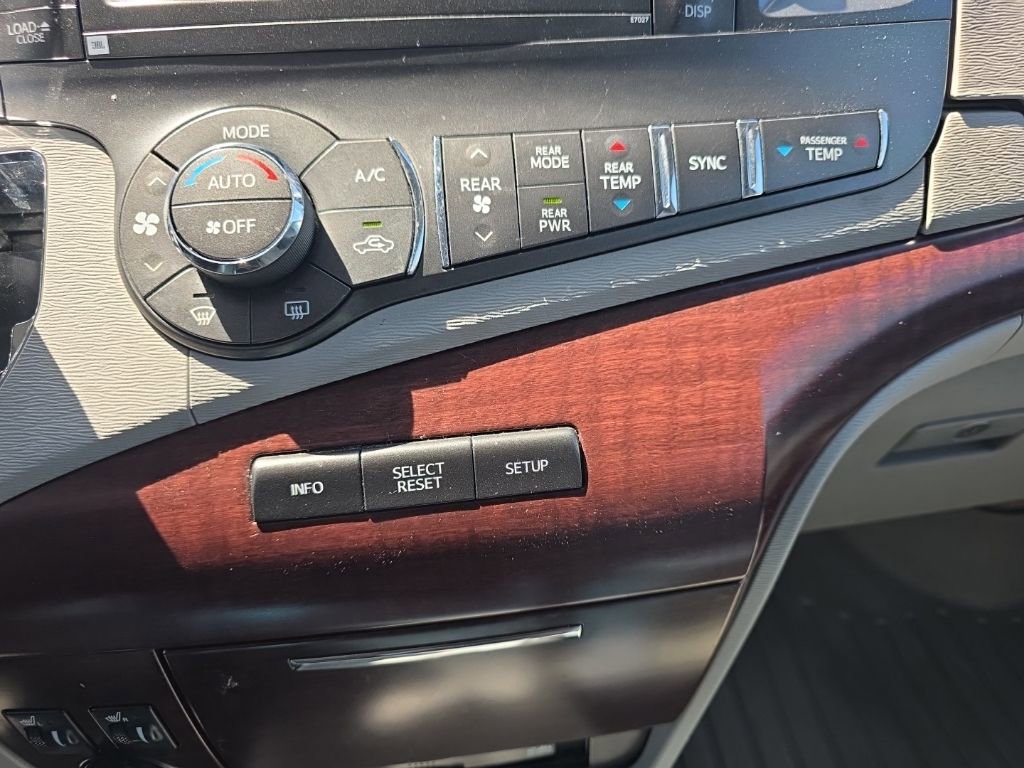 Used 2012 Toyota Sienna XLE w/ XLE Navigation Pkg image 25