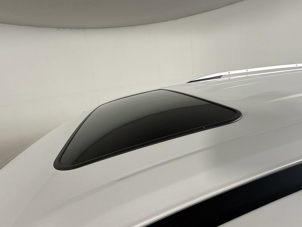Certified 2023 Toyota Sienna Limited FWD image 20