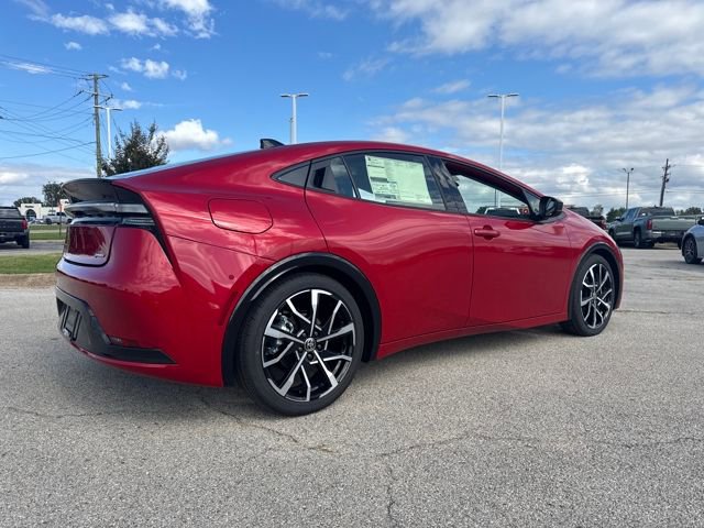 Used 2026 Toyota Prius Plug-In Hybrid image 6