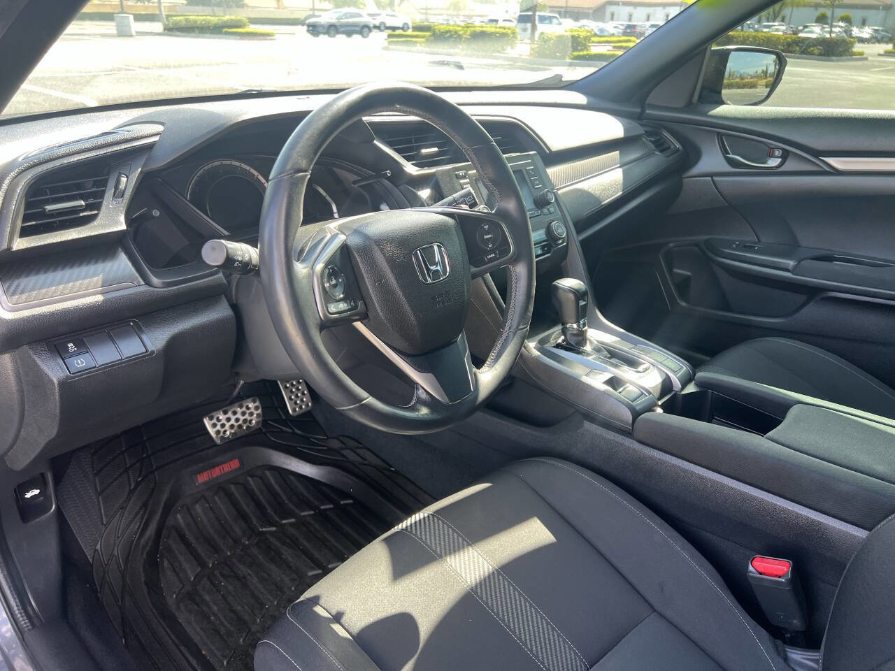 Used 2018 Honda Civic Sport image 30
