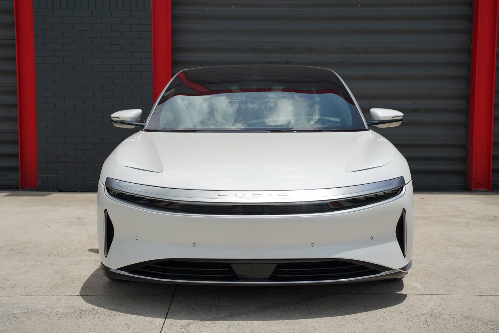 Used 2023 Lucid Air Touring AWD/4WD image 2