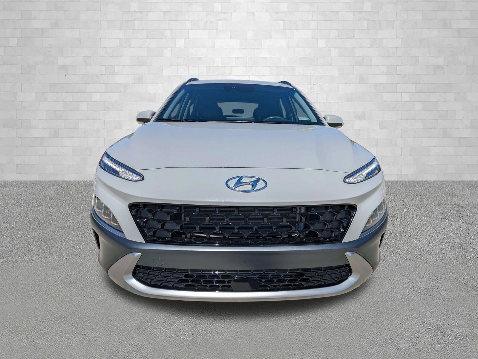 Certified 2023 Hyundai Kona Limited w/ Cargo Package FWD image 6