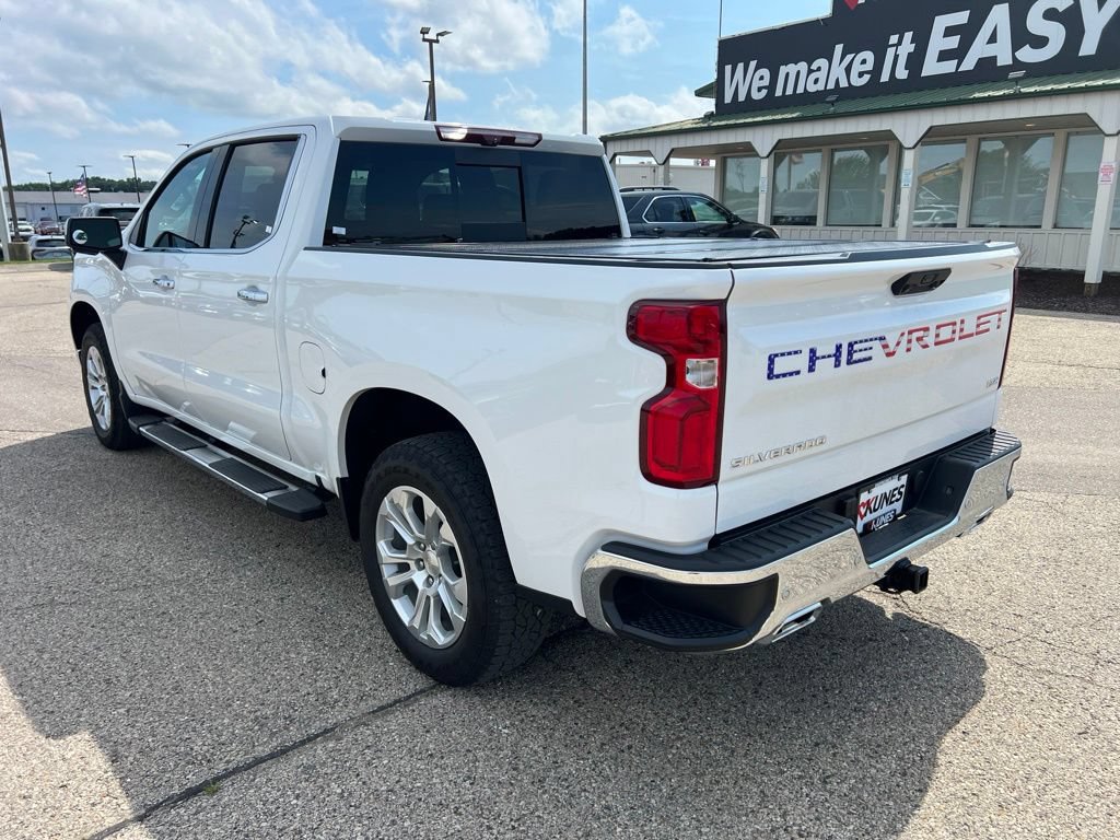 Used 2023 Chevrolet Silverado 1500 LTZ w/ Technology Package AWD/4WD image 8