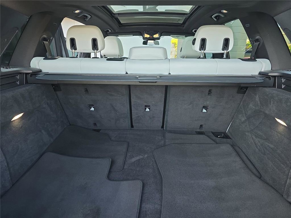 Used 2024 BMW X5 xDrive40i w/ Executive Package image 31