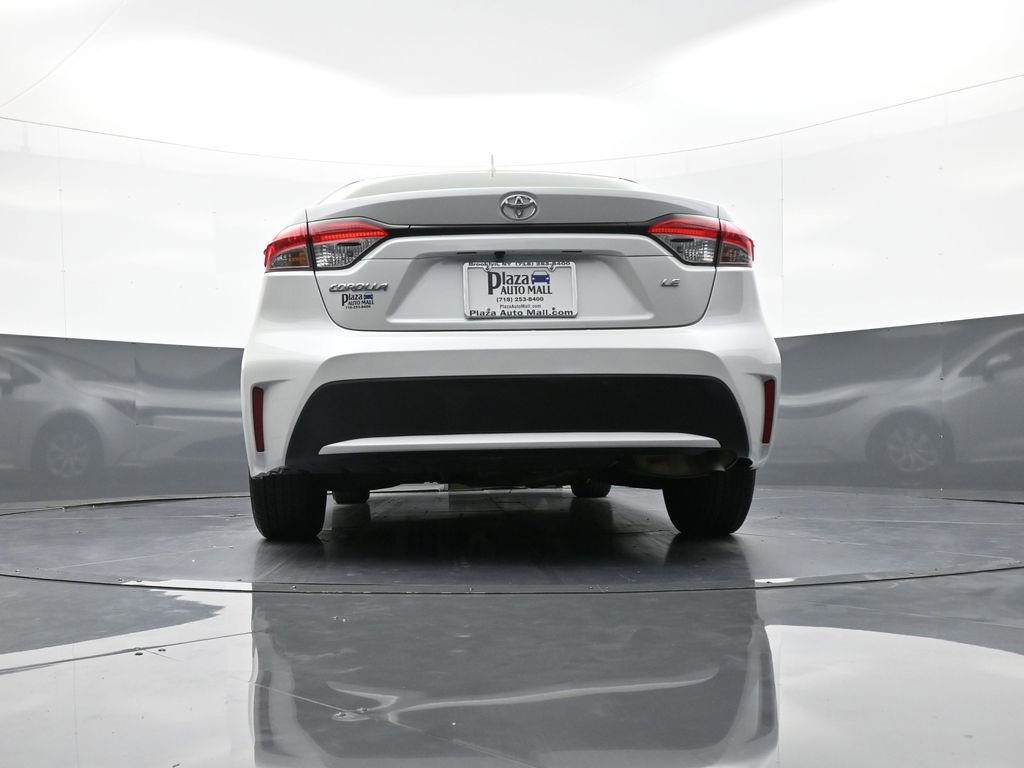 Certified 2022 Toyota Corolla LE FWD image 30