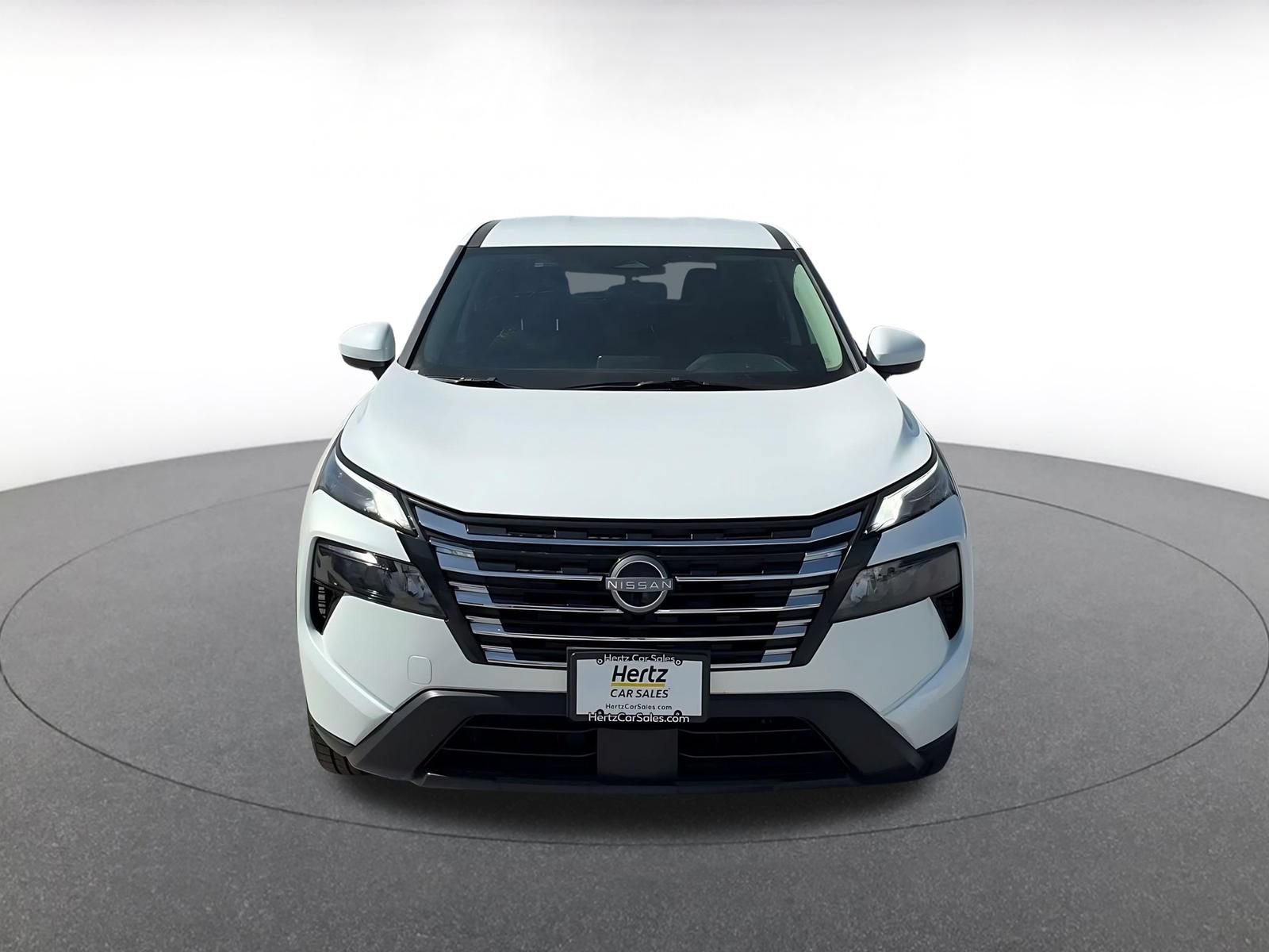 Used 2025 Nissan Rogue SV FWD image 4