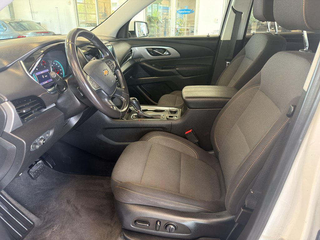 Used 2020 Chevrolet Traverse LT FWD image 10