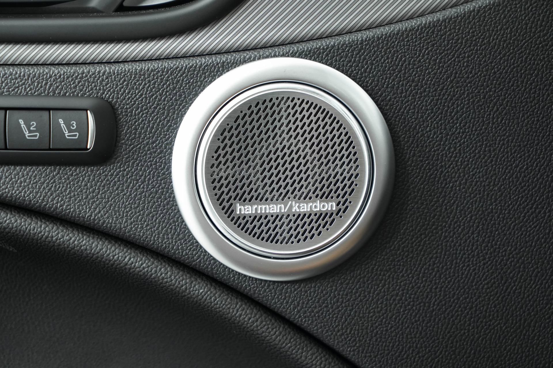 New 2025 Alfa Romeo Stelvio Sprint image 29