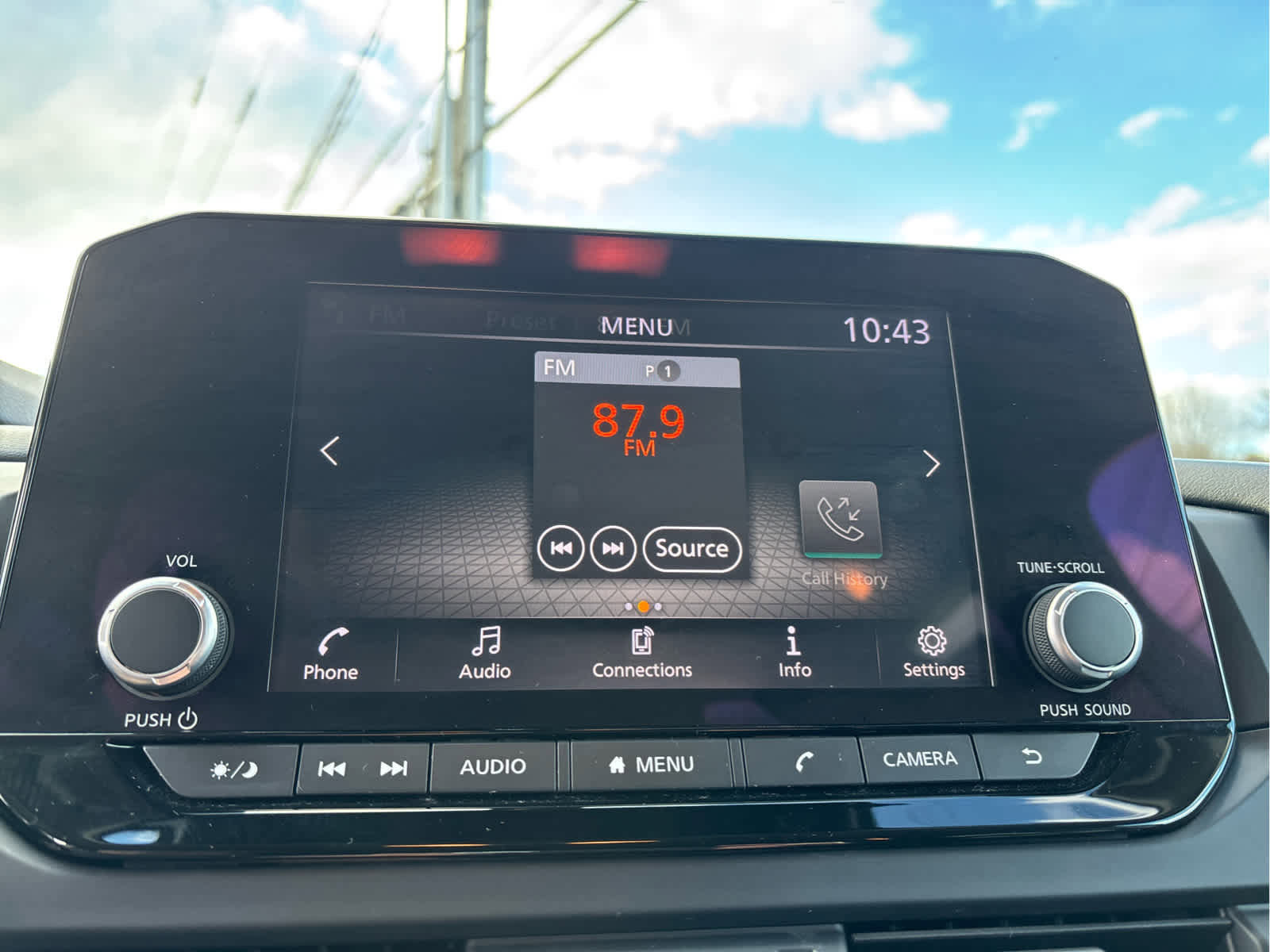 Used 2023 Nissan Pathfinder S AWD/4WD image 14