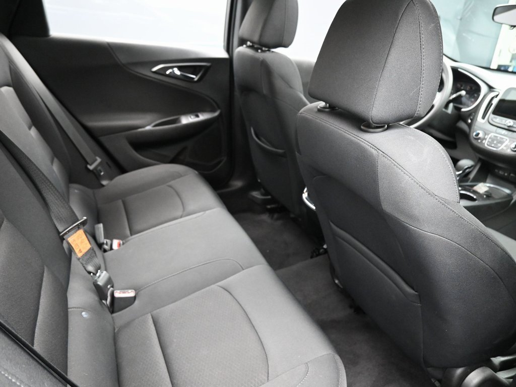 Used 2022 Chevrolet Malibu LT image 32