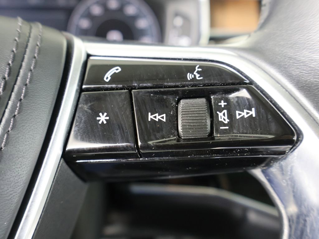 Used 2019 Audi A8 L 3.0T image 39