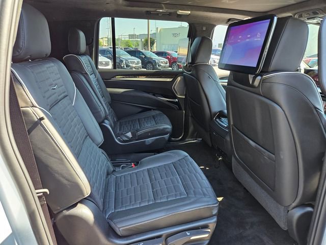 New 2026 Cadillac Escalade ESV Platinum Sport AWD/4WD image 19