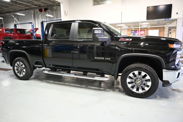 New 2026 Chevrolet Silverado 2500 LT image 4