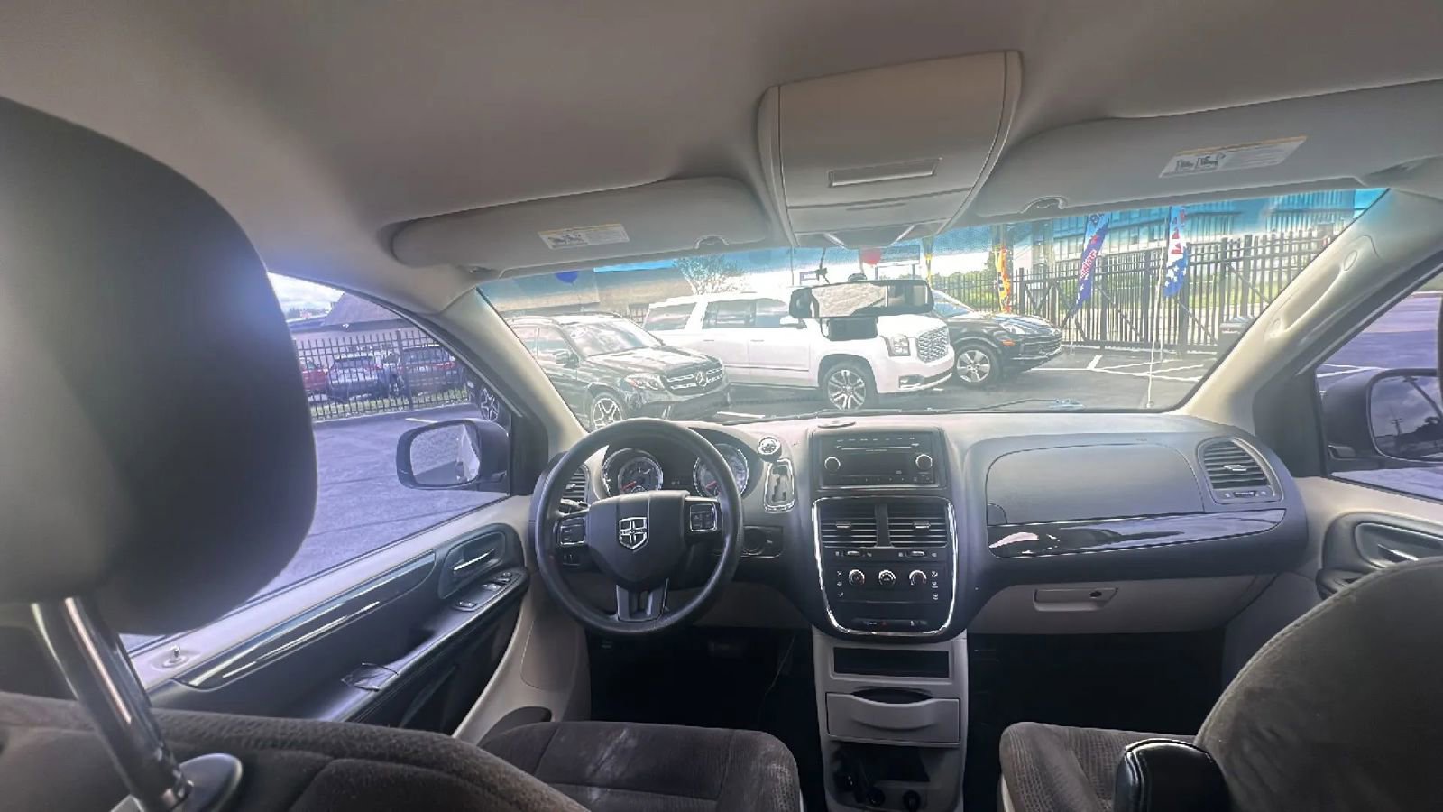 Used 2014 Dodge Grand Caravan American Value Package FWD image 40