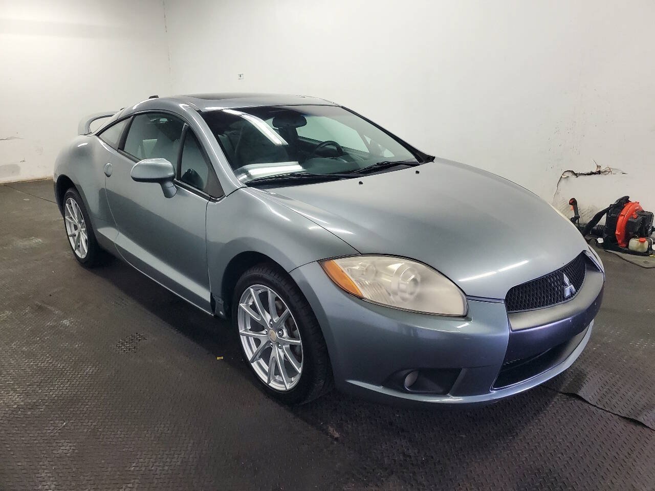 Used 2009 Mitsubishi Eclipse GT FWD image 3