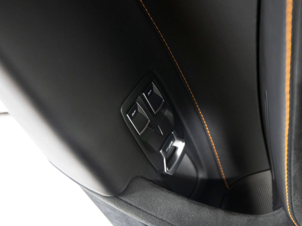 Used 2025 McLaren 750S RWD image 12