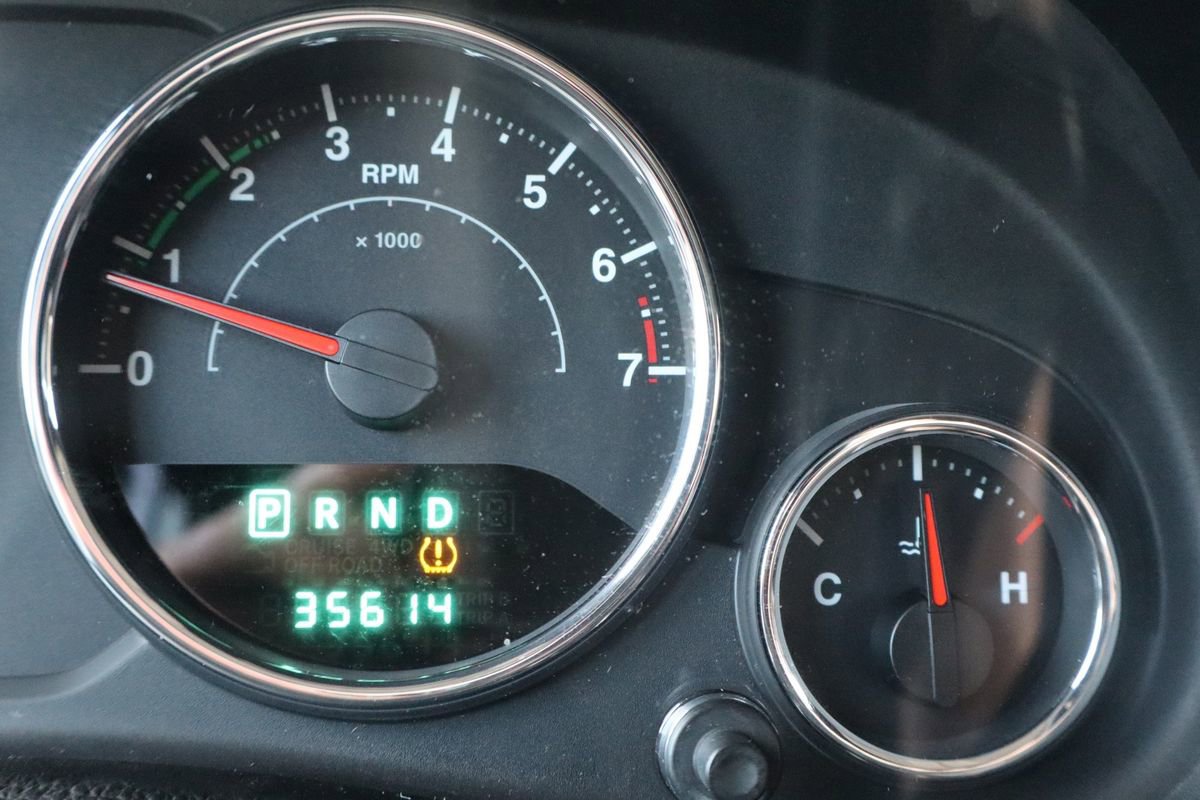 Used 2012 Jeep Wrangler Unlimited Sport image 43