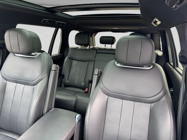 Used 2024 Land Rover Range Rover Long Wheelbase SE AWD/4WD image 21