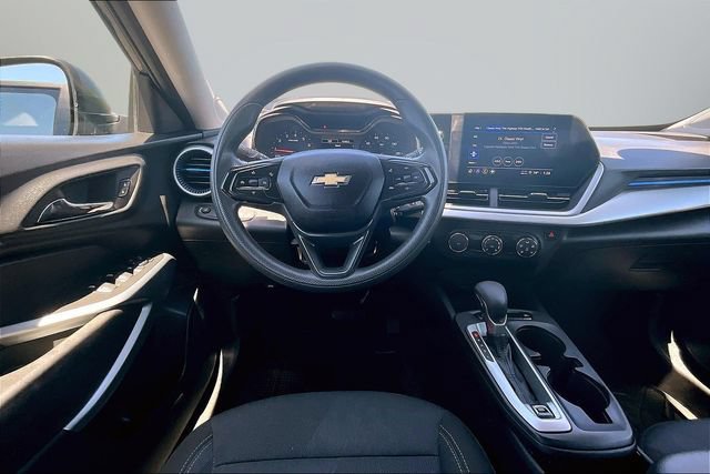 Used 2024 Chevrolet Trax LS FWD image 5