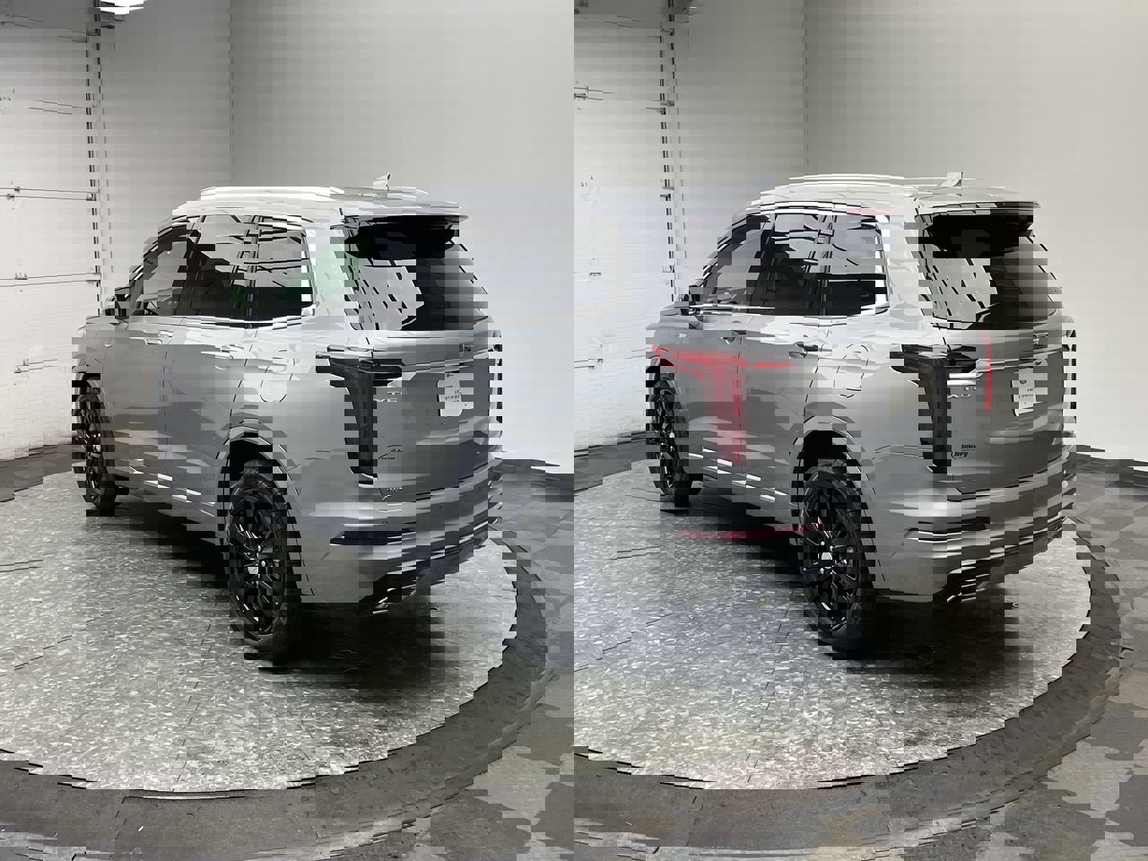 Certified 2025 Cadillac XT6 Premium Luxury AWD/4WD image 2