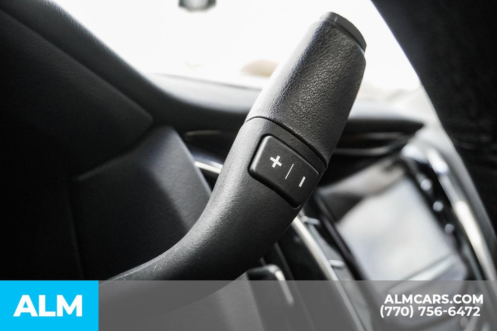 Used 2016 Cadillac Escalade Luxury image 35