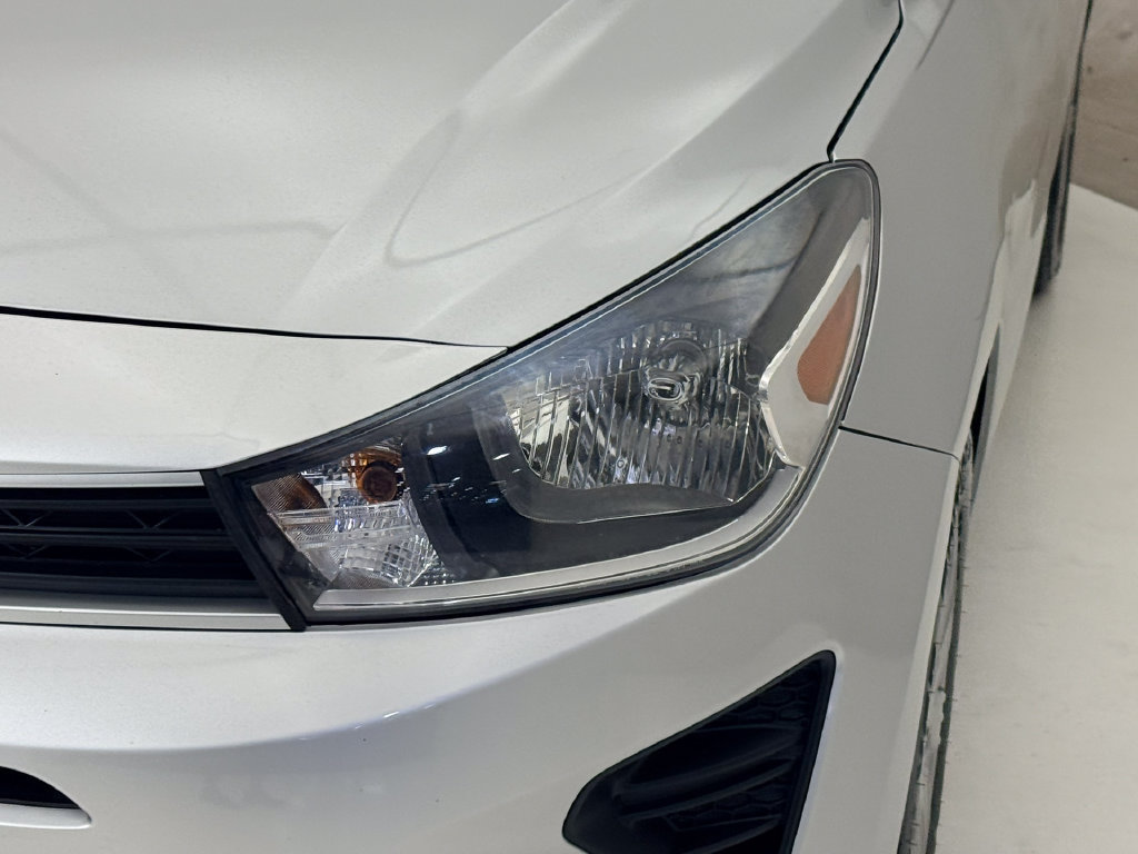 Used 2023 Kia Rio LX FWD image 5