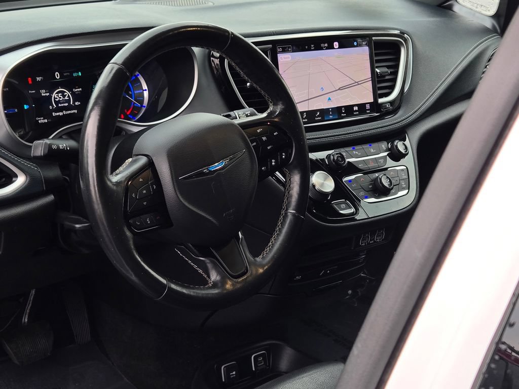 Used 2021 Chrysler Pacifica Touring-L w/ Uconnect Theater Family Group FWD image 42