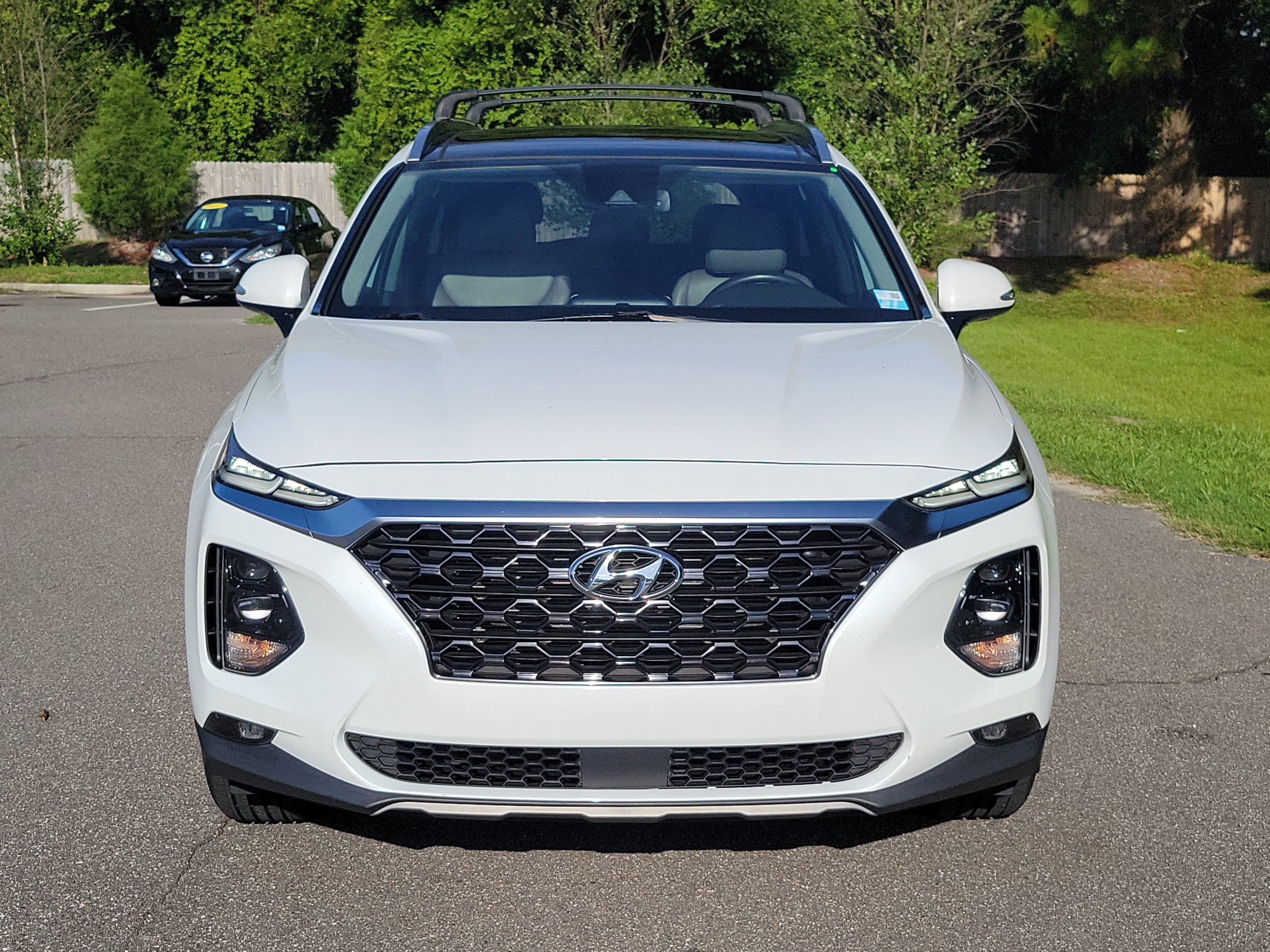 Used 2020 Hyundai Santa Fe SEL w/ Convenience + Premium Package FWD image 2