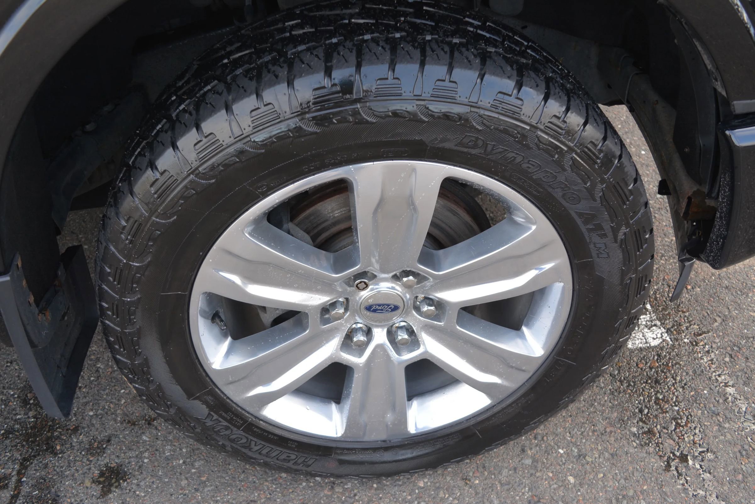 Used 2017 Ford F150 Platinum w/ Technology Package image 9