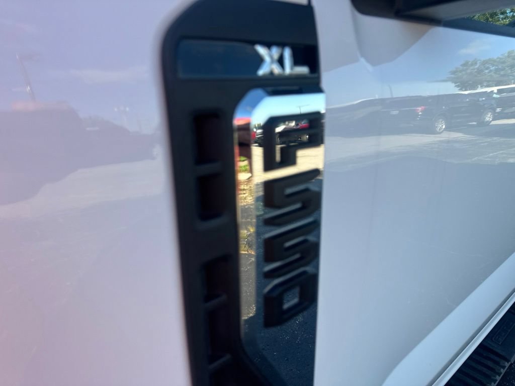 Used 2024 Ford F550 4x4 SuperCab Super Duty image 43