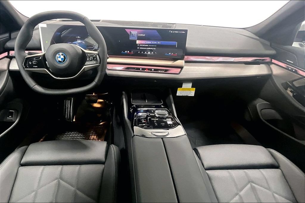 New 2026 BMW i5 eDrive40 w/ Executive Package RWD image 5