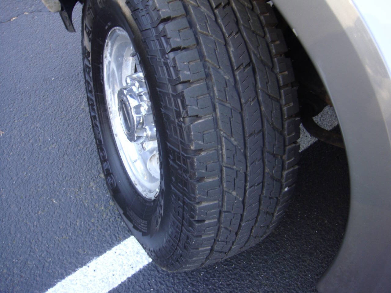 Used 2001 Ford Excursion Limited image 19