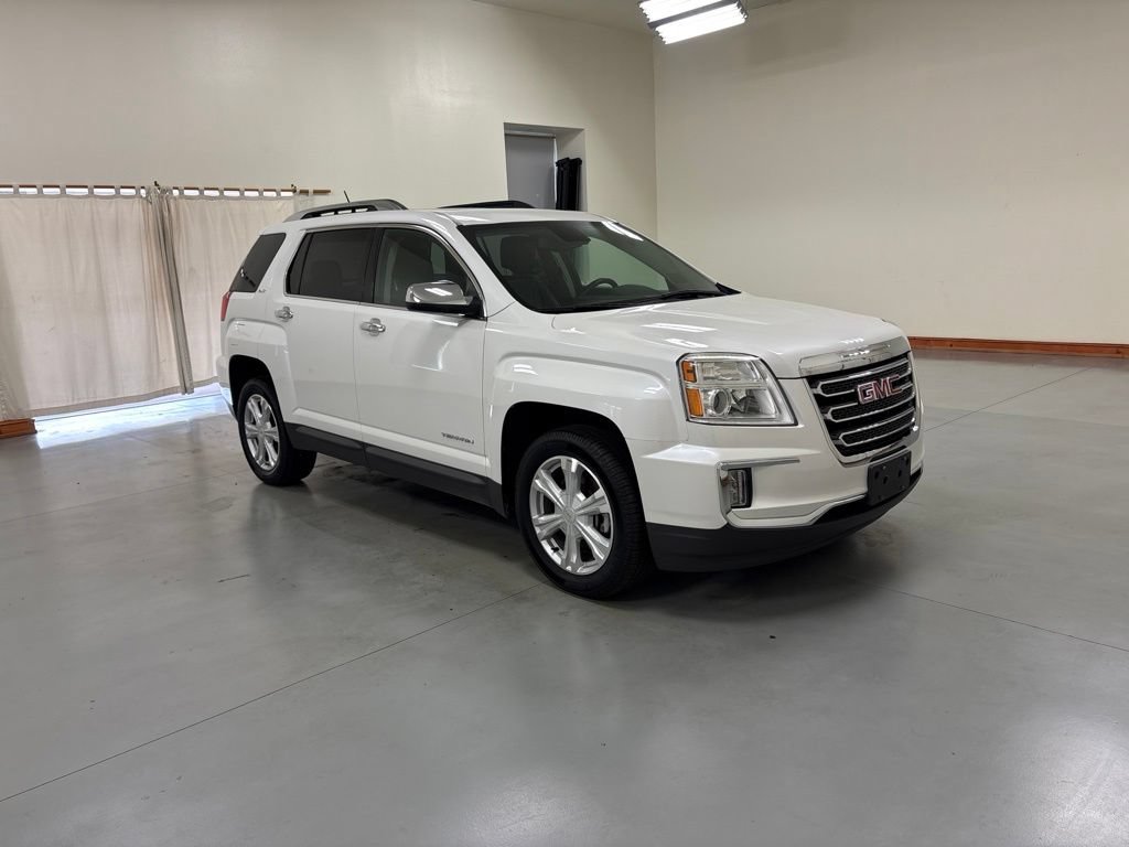 Used 2017 GMC Terrain SLT w/ Open Road Package FWD image 2