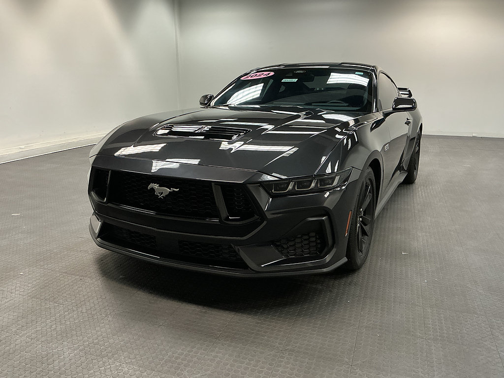 Used 2024 Ford Mustang GT RWD image 1