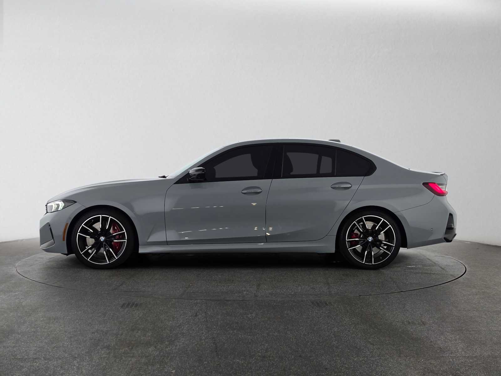 Used 2023 BMW M340i RWD image 6