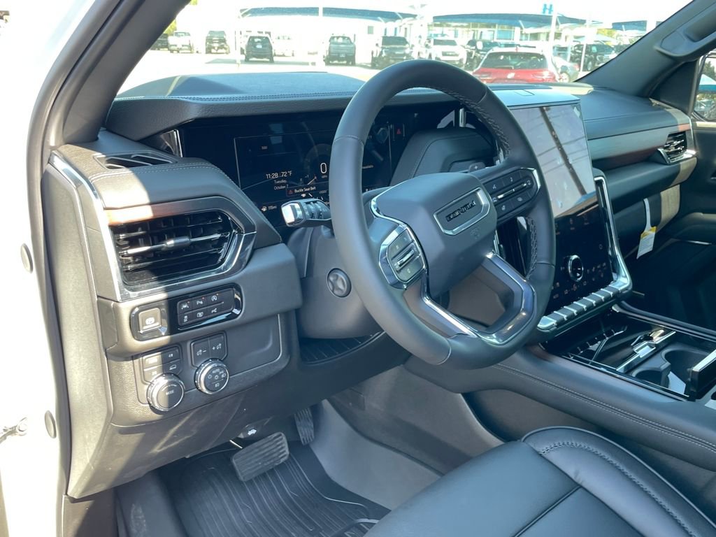 New 2026 GMC Yukon Denali w/ LPO, Floor Liner Package image 32