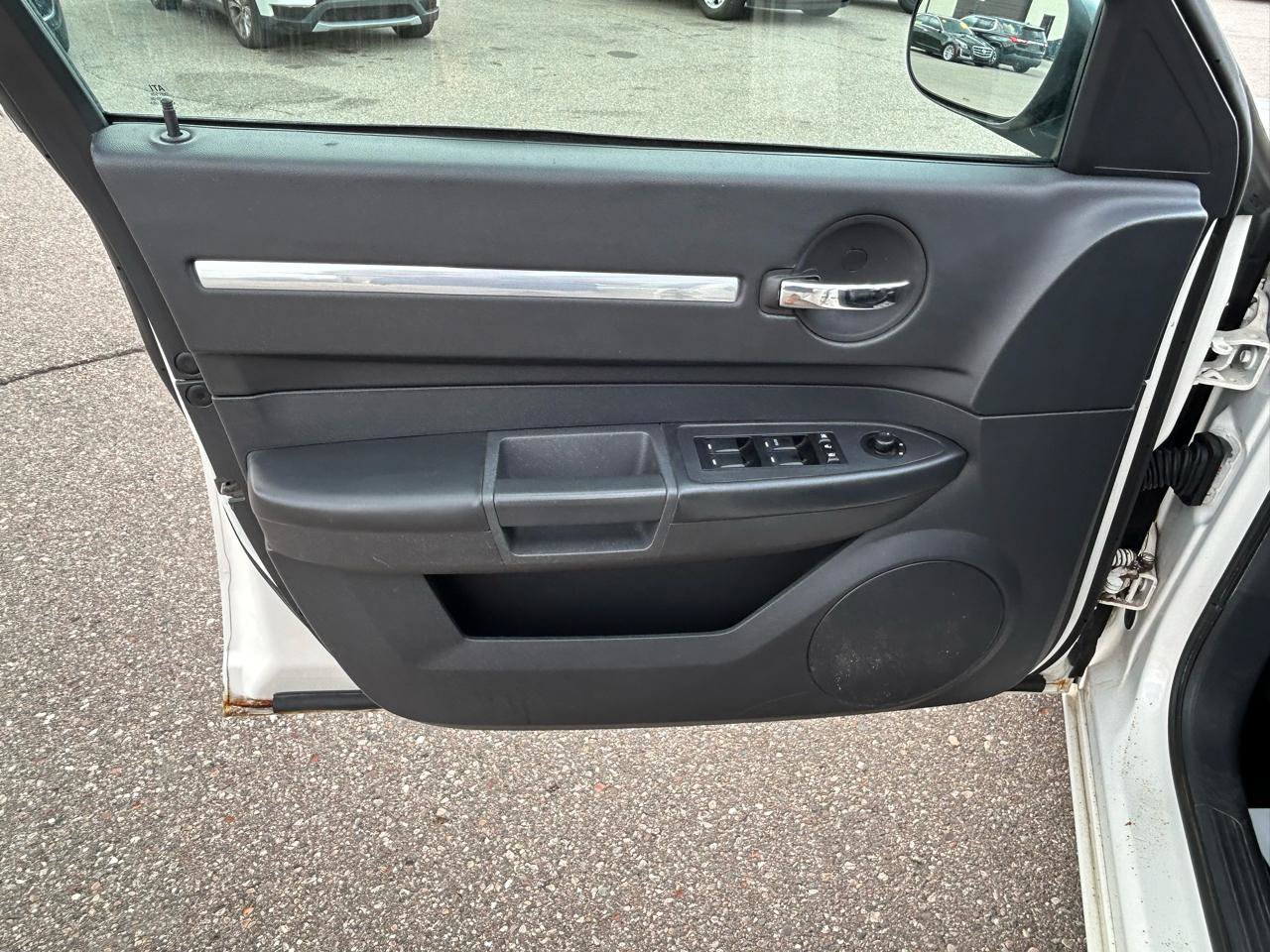 Used 2008 Dodge Charger SE RWD image 14