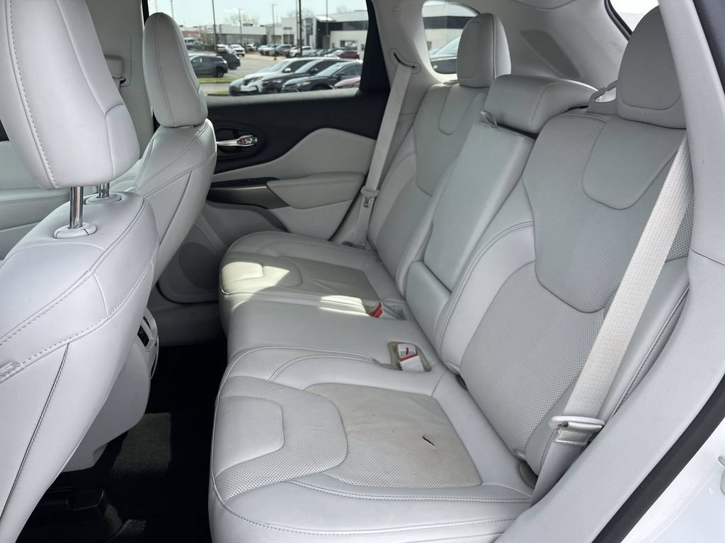 Used 2020 Jeep Cherokee Limited w/ Technology Group AWD/4WD image 22
