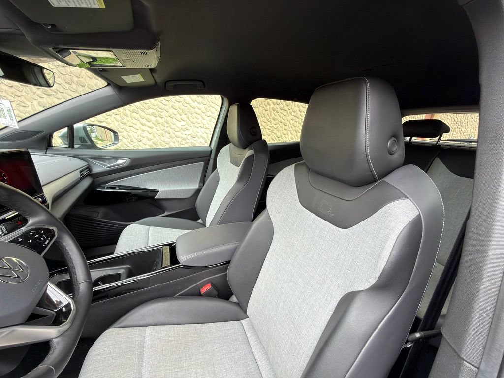 Used 2023 Volkswagen ID.4 Pro AWD/4WD image 14