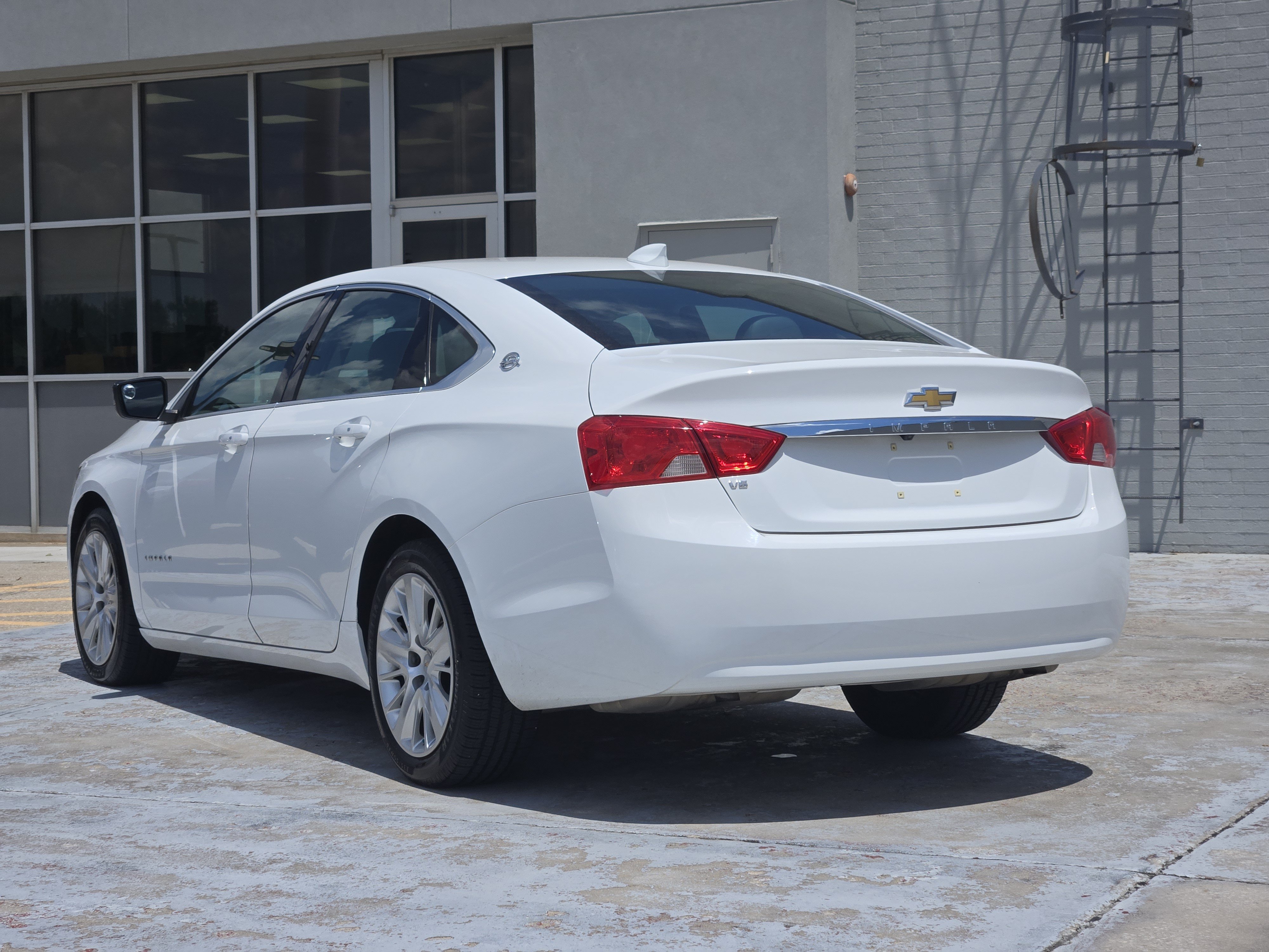 Used 2019 Chevrolet Impala LS FWD image 5