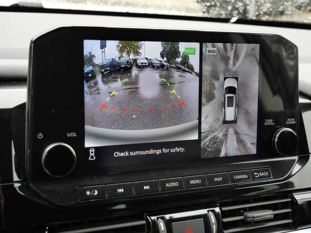 Used 2023 Nissan Pathfinder SL image 30