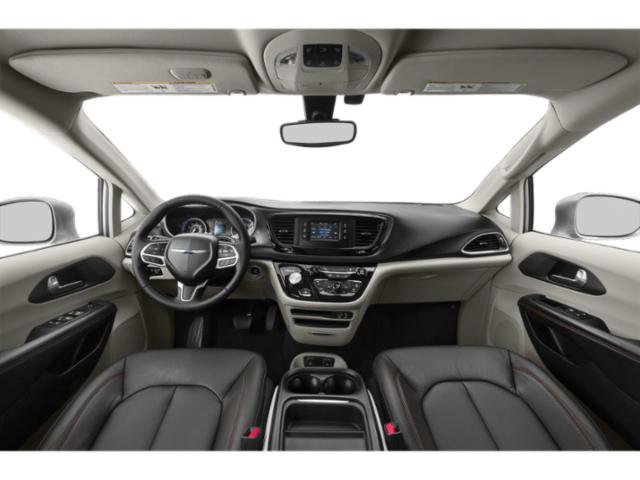 Used 2019 Chrysler Pacifica Touring-L w/ Tire & Wheel Group FWD image 11
