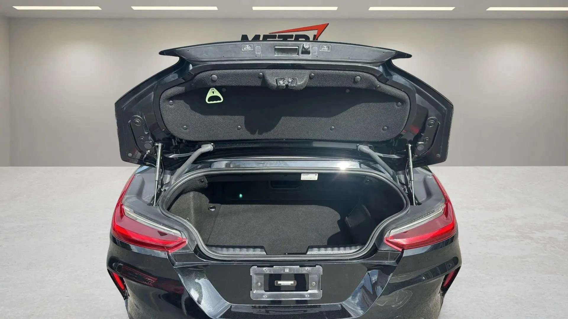 Used 2022 BMW Z4 sDrive30i w/ M Sport Package image 23