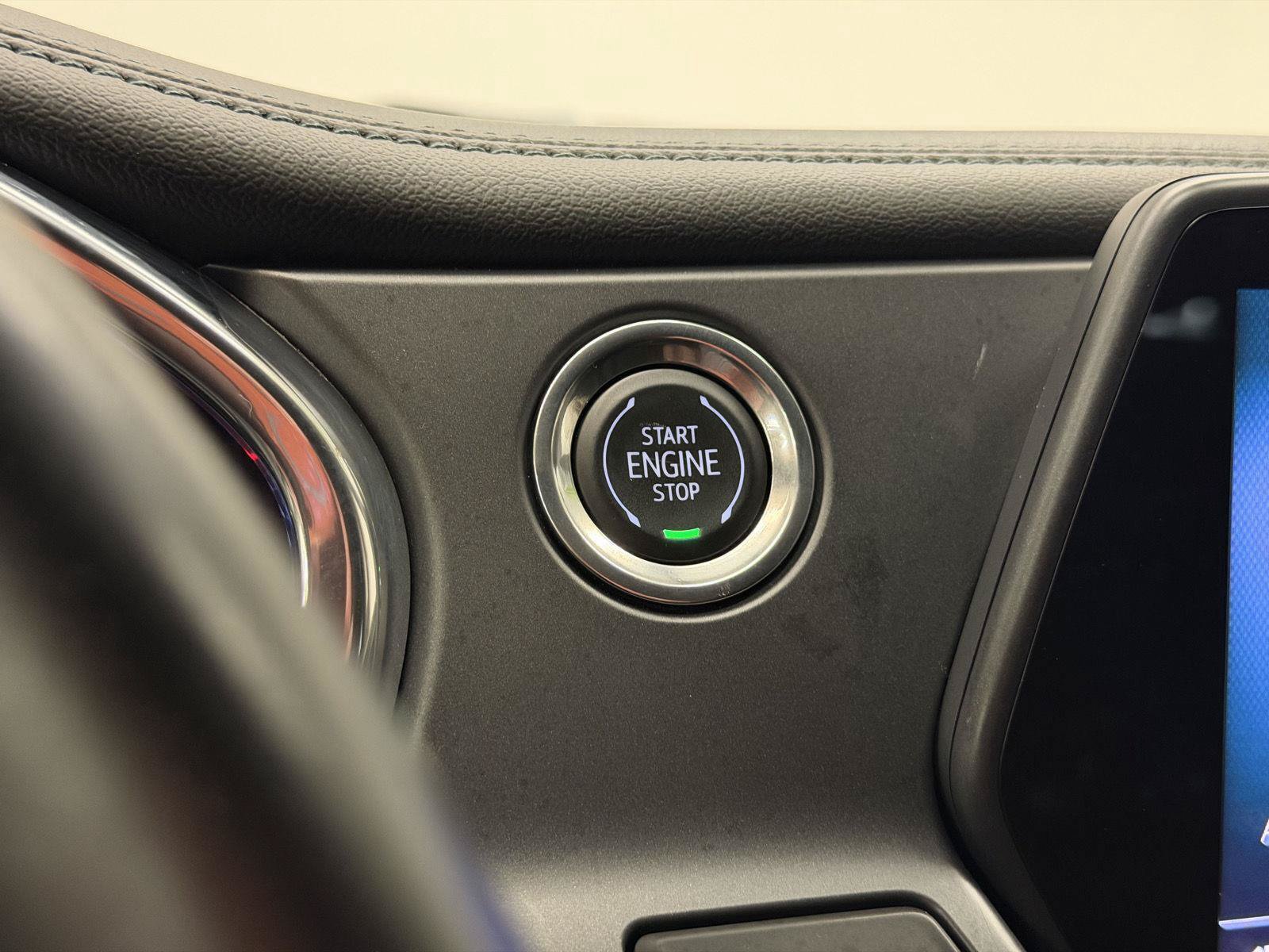 Used 2019 Chevrolet Blazer LT AWD/4WD image 38