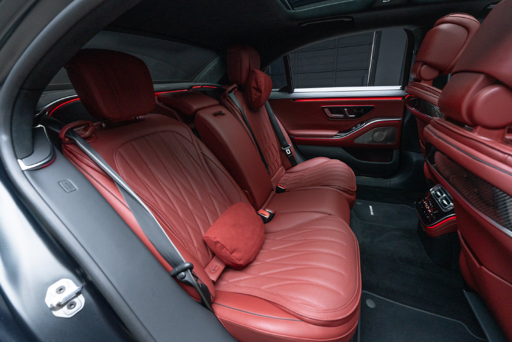Used 2024 Mercedes-Benz S 63 AMG S image 39