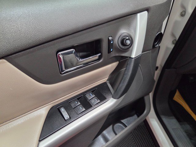 Used 2013 Ford Edge SE FWD image 29